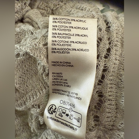 Free People NWT Gray Textured Knit Sweater - Picture 7 of 7